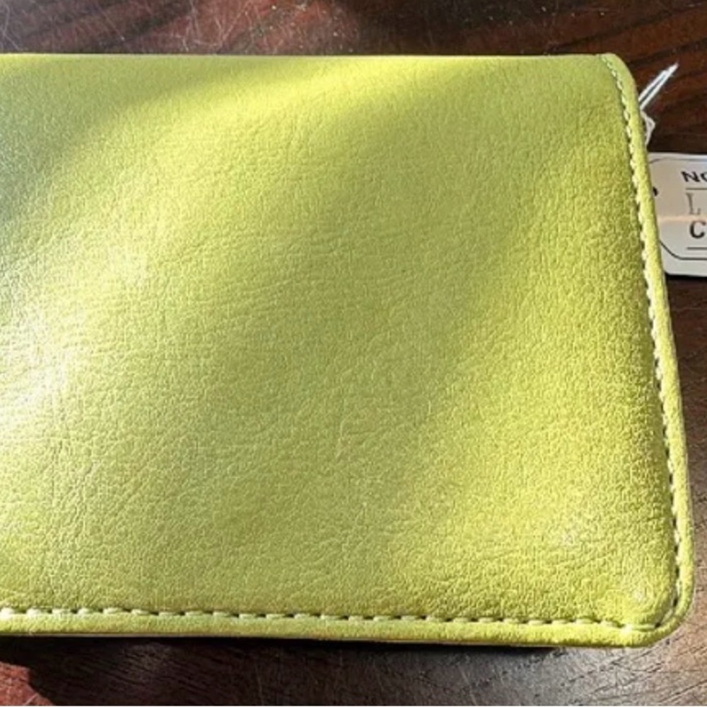 Elegant Cream Card Holder